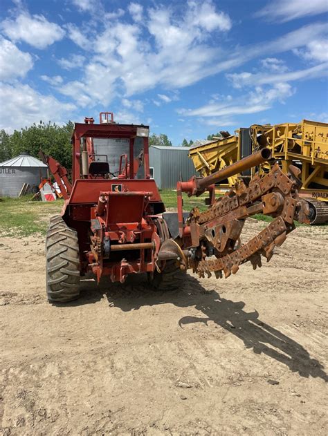 Heavy Equipment in Medicine Hat 